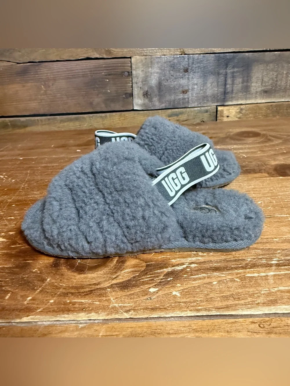UGG Kids' Fluff Yeah Slide Slipper, Charcoal, 9 M US Toddler